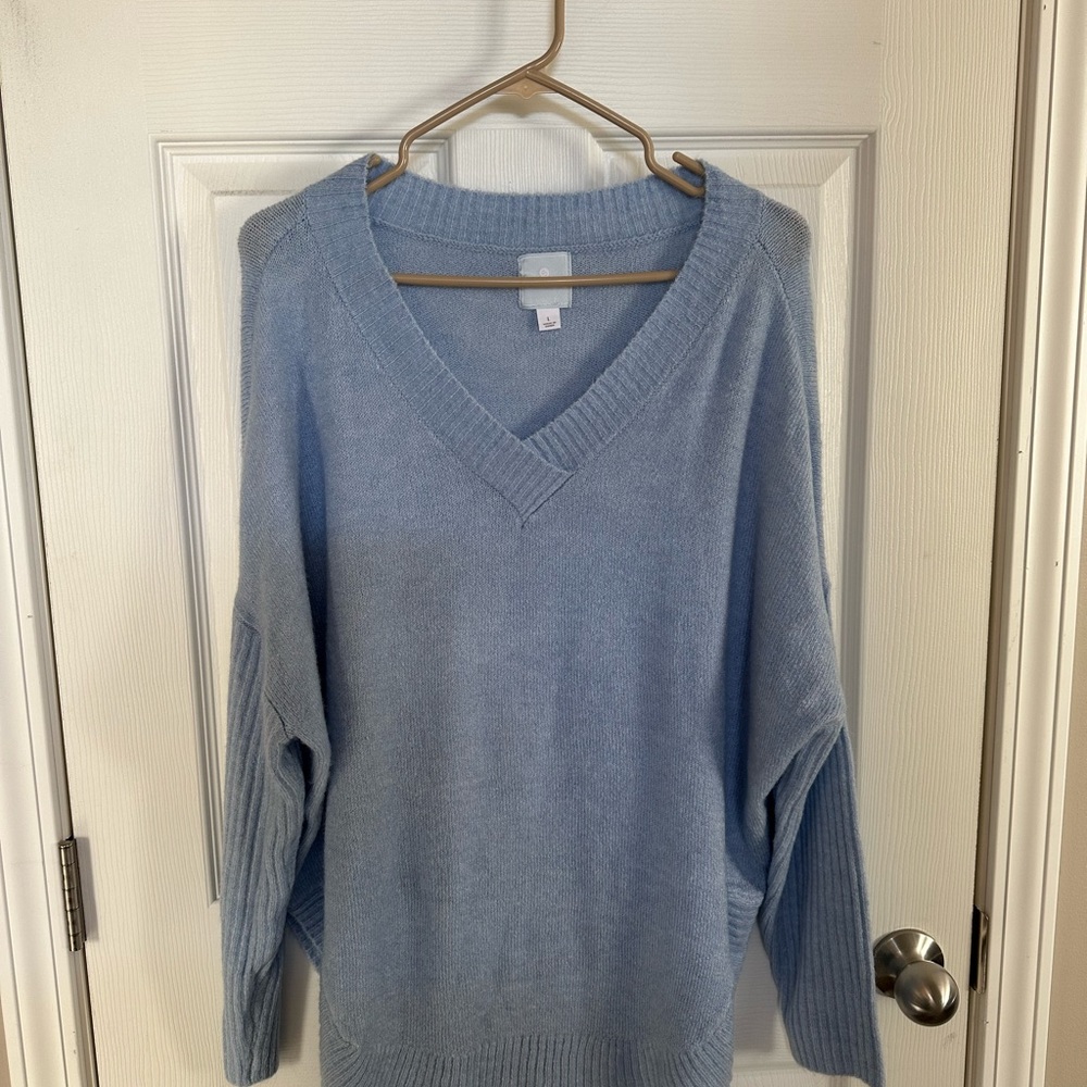 Dressbarn Sunday V neck Sweater Size L